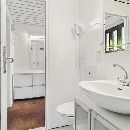 1 Bedroom Amazing In *